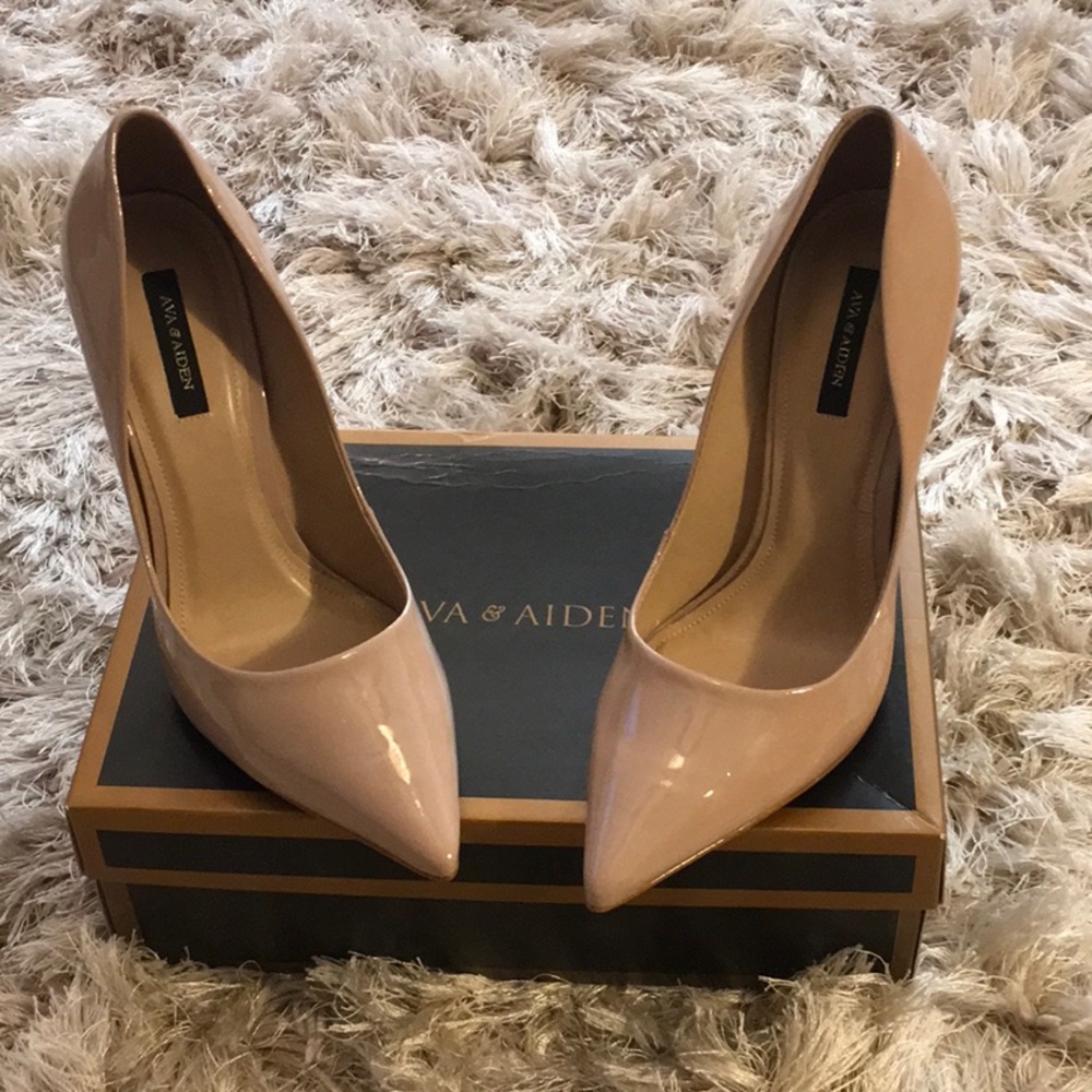 Sexy Nude Pumps